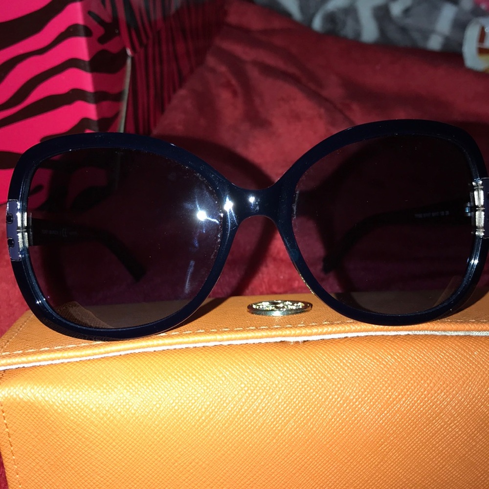 Tory Burch Sun Glasses